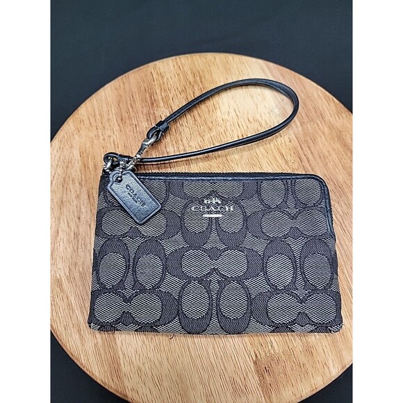 Coach Corner Zip Signature Wallet Black/ Logo - Picture 1 of 11